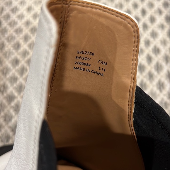 Sandals - Picture 5 of 11